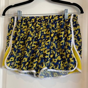 Under Armour athletic medium shorts
